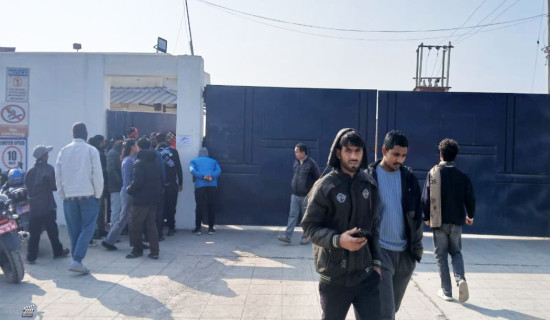 कजरिया टायल्समा काम गर्ने दुई मजदुरको मृत्यु, उद्योग क्षेत्र तनावग्रस्त