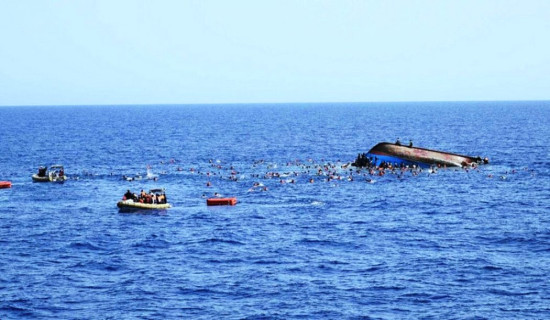गाम्बियाको तटमा आप्रवासी बोकेको डङ्गा डुब्दा सात जनाको मृत्यु, दर्जनौँ बेपत्ता