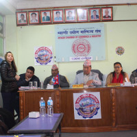 मध्यपहाडी लोकमार्गको बागलुङखण्ड : कालोपत्र जीर्ण, यात्रामा सास्ती