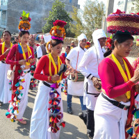 ‘बुक फ्रि डे फ्राइडे’ : सीप सिक्न उत्साहित विद्यार्थी