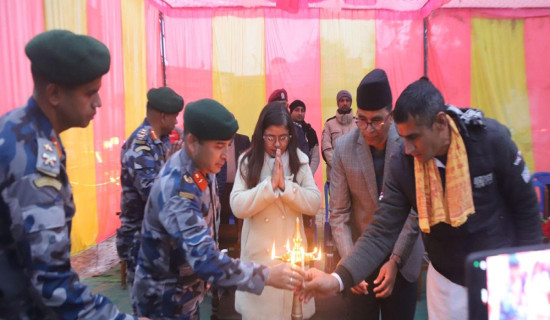 सशस्त्र प्रहरी दिवसमा गड्डाचौकीबाट ‘पूर्व-पश्चिम झण्डा मार्च’ सुरु
