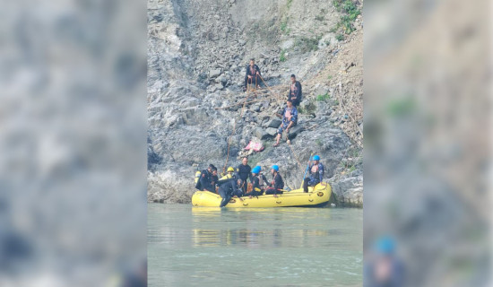 त्रिशूली नदीमा दुई युवक बेपत्ता