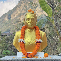 दसैँको मुखमा खानेतेलको मूल्यवृद्धि