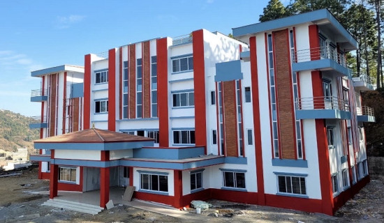 प्रशासनिक भवन निर्माण अन्तिम चरणमा