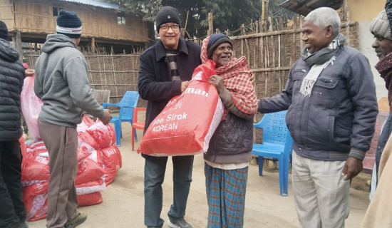 शीतलहरले कष्टकर बन्दै मुसहर समुदायको जनजीवन