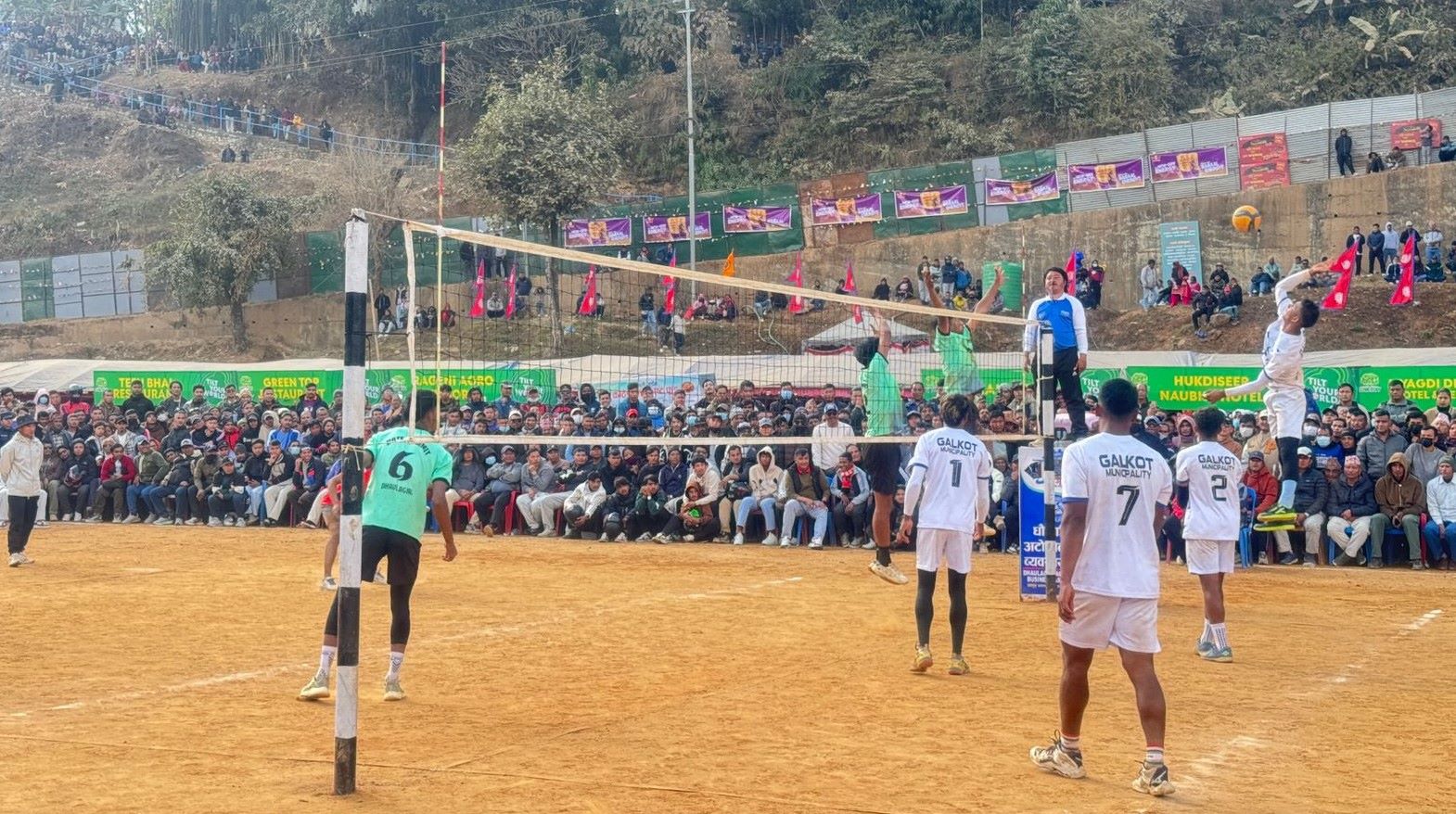 बागलुङ महोत्सवः उपाधि होटल समिटलाई