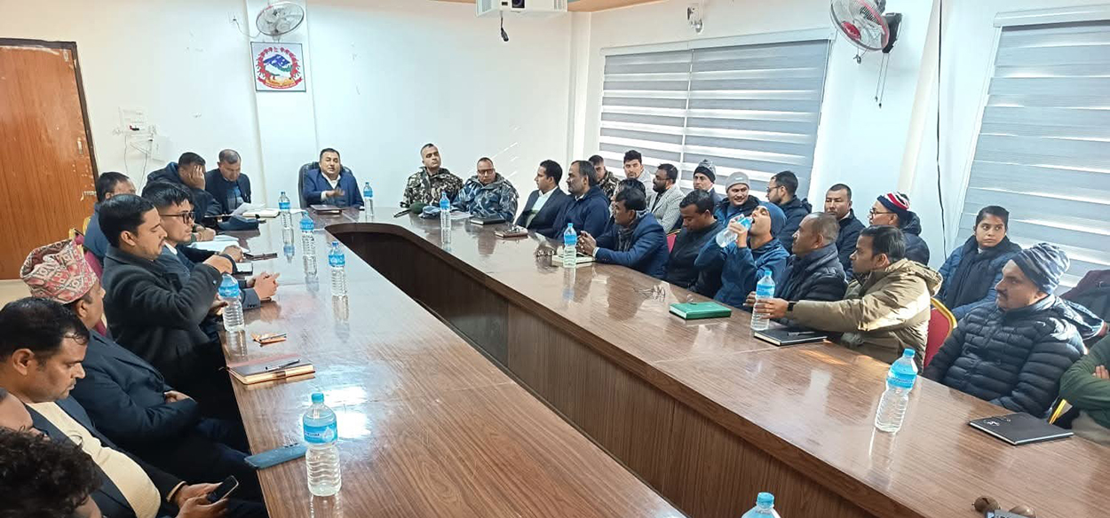 कार्यालय प्रमुखहरुलाई निर्वाचन लक्षित निर्देशन : जिल्ला नछाड्नु, गाडी दुरुस्त राख्नु