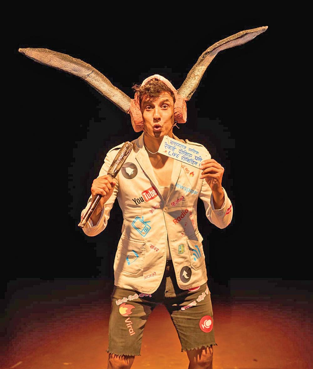 जनचेतना फैलाउन नाटक मञ्चन