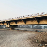 फुटकर व्यापारीको उत्साहपूर्ण रङको व्यापार (फोटो फिचर)