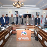 देशको अर्थतन्त्रबाट निराश हुनुपर्ने कारण छैन: अर्थमन्त्री डा. महत