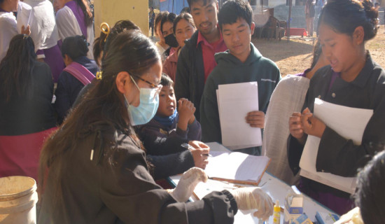 निःशुल्क स्वास्थ्य शिविरबाट ६७६ नागरिक लाभान्वित