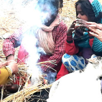 दरौदी नदीको बगरमा अवैध ढुङ्गा उत्खनन