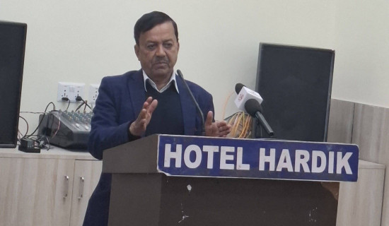 लोकसेवा परीक्षामा भनसुन चल्दैन : पूर्व अध्यक्ष मैनाली