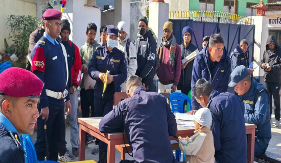 गुल्मीमा पहिलो दिन ४६ जना निर्वाचन प्रहरीको आवेदन