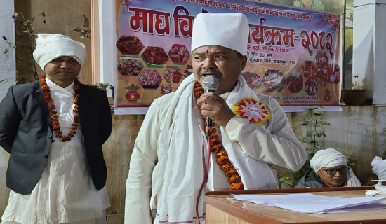 थारू संस्कारअनुसार विवाह गर्ने जोडीलाई दुई लाख