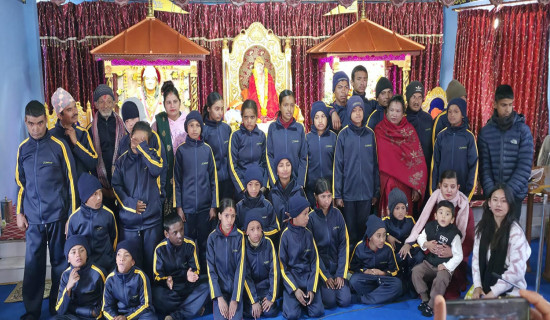 ३९ बौद्धिक अपाङ्गता भएका विद्यार्थीलाई न्यानो कपडा वितरण