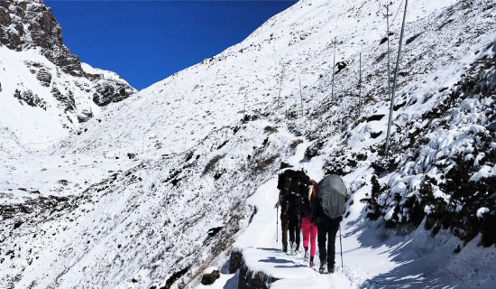 चिसो बढेसँगै मुस्ताङमा पर्यटक आगमन घट्यो