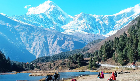 टिटी तालमा पर्यटकको चहलपहल