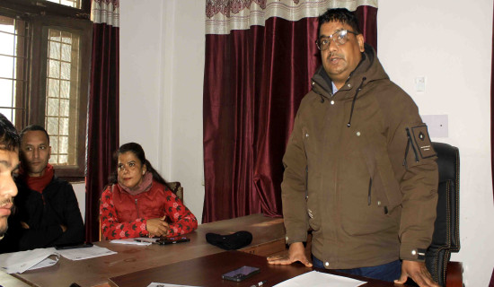 चुरेबाट पाँँचसय ३१ क्युफिट काठ बरामद