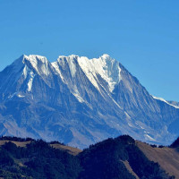 मध्यमार्गी निकास खोज्न गृहकार्य