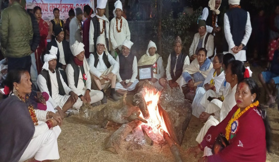 आठ लाख बालबालिका विद्यालयबाहिर