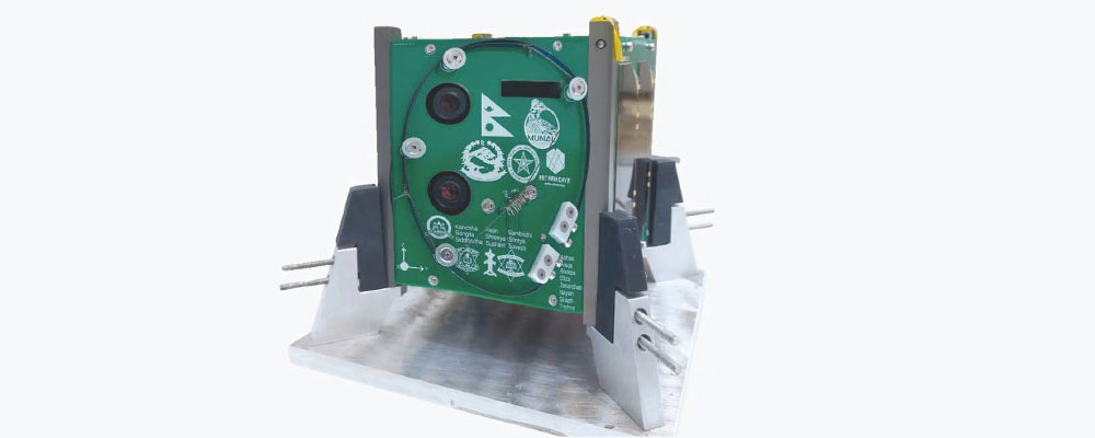 अन्तरिक्षमा अड्कियो ‘मुनाल’