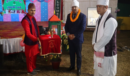 नेपाली सेनाले गर्‍यो थारु खाना र सामग्री प्रदर्शनी