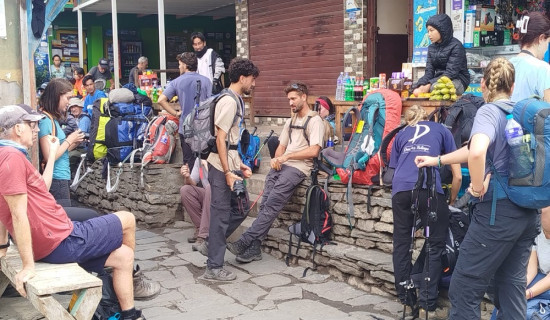 धार्मिकस्थलमा पर्यटकको सङ्ख्यामा वृद्धि