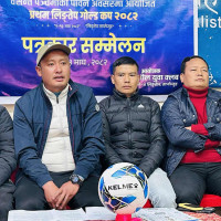 हाइटेन्सन लाइनको पोलमा सात घण्टादेखि युवा, उद्धार प्रयास जारी