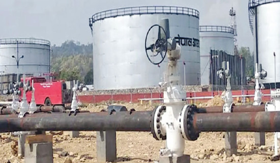 ‘लाइसेन्स’ अभाव थपिँदै