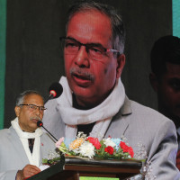 विपन्न २०० परिवारलाई न्यानो कपडा