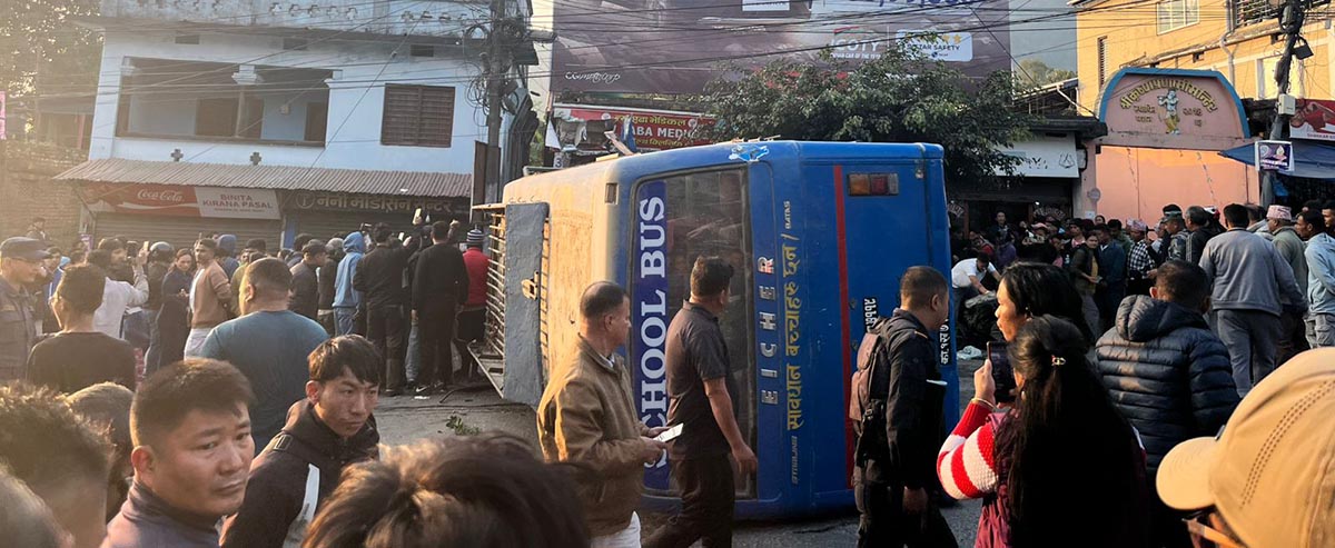 धरानमा बस दुर्घटना हुँदा पाँचको मृत्यु, १३ जना घाइते