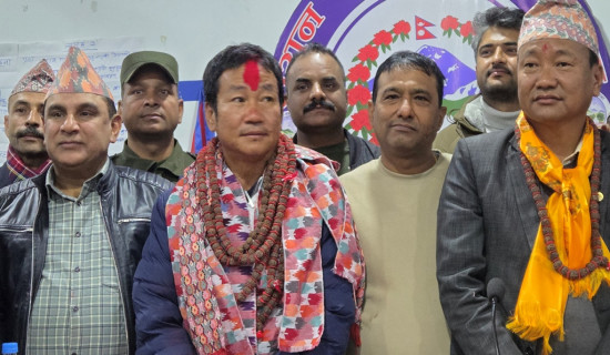 नगर प्रमुख साम्पाङद्वारा राजीनामा