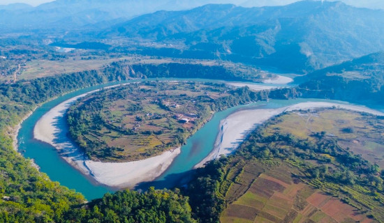 आकर्षकको केन्द्र घुमारीघाट