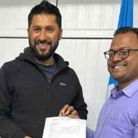 टीकापुर नगरपालिकाका मेयरद्वारा राजीनामा