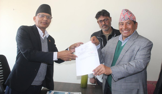 नारायणकाजी श्रेष्ठद्वारा सर्लाहीको क्षेत्र नं. ३ बाट उम्मेदवारी