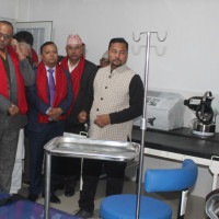 ढुम्बा तालमा पर्यटकहरूको चहल–पहल