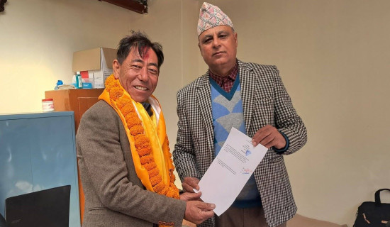 पुनर्निर्माण सुस्त भएकोमा सरकारको ध्यानाकर्षण