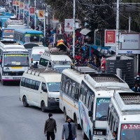 इरान–अमेरिका दशकौँको तनाव