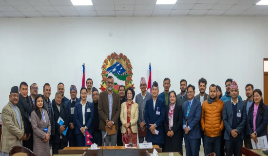 दुर्घटना न्यूनीकरण लागि सरकारी समन्वय र नागरिकको सचेतना अपरिहार्य : स्वास्थ्य मन्त्री गौतम