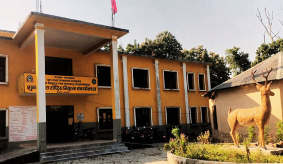 बार्सिलोनामा भारी वर्षाले रेल सेवा अवरुद्ध