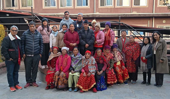 सरस्वती पूजामा अक्षरारम्भ संस्कार (फोटो फिचर)