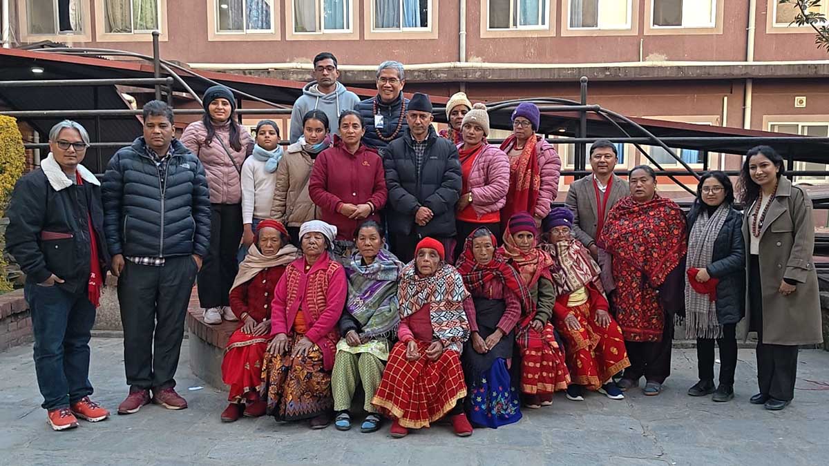 पाठेघर खसेका महिला उपचारमा खुल्न थाले