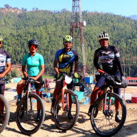 विषादी बेचबिखनमै बेथिति, प्राविधिकभन्दा एग्रोभेटकै भरमा किसान