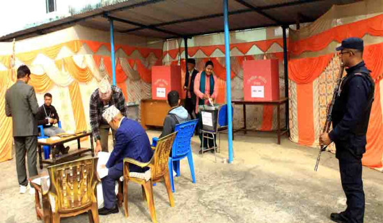 शान्तिपूर्वक राष्ट्रिय सभा सदस्यको निर्वाचन हुँदै