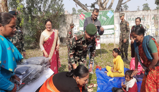 बौद्धिक अपाङ्गता भएका विद्यार्थीलाई न्यानो कपडा वितरण