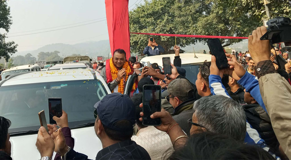 कांग्रेस सभापति थापालाई सर्लाहीमा स्वागत