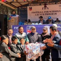 ट्रान्समिटर चढ्नेदेखि प्रबन्ध निर्देशकसम्म अर्याल