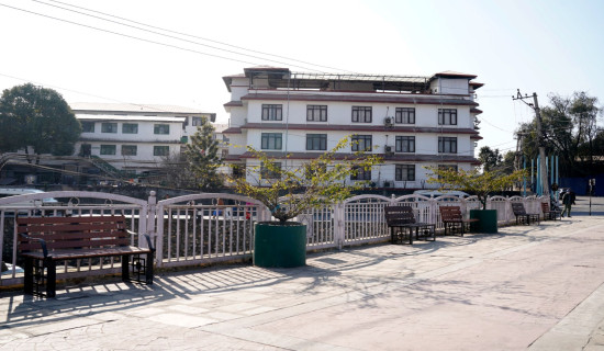 मुस्ताङको कागबेनीमा हिमपात