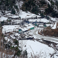 रुकुमपूर्वमा हिमपात, मध्यपहाडी लोकमार्ग ठप्प